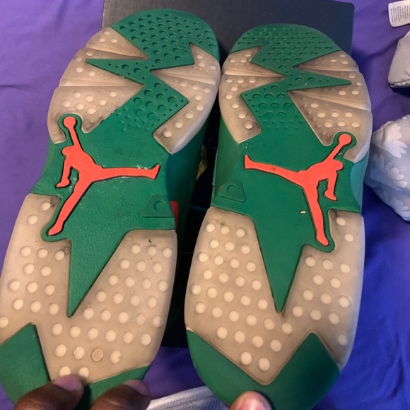 Gatorade 6s - Picture 2 of 4